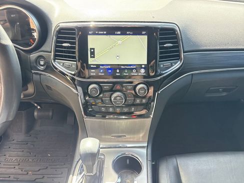 Used 2021 Jeep Grand Cherokee Limited image 23