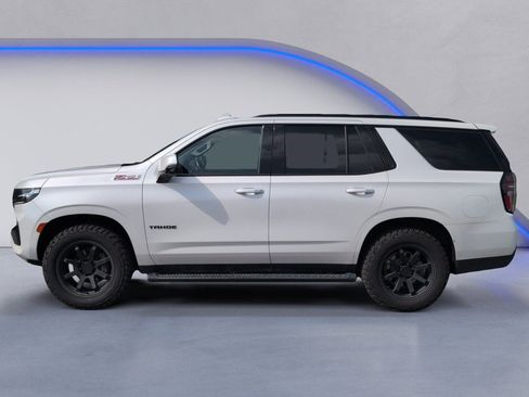 Used 2022 Chevrolet Tahoe Z71 w/ Luxury Package AWD/4WD image 5
