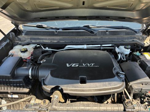 Used 2019 Chevrolet Colorado W/T w/ WT Convenience Package AWD/4WD image 32