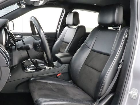 Used 2020 Jeep Grand Cherokee Altitude RWD image 10
