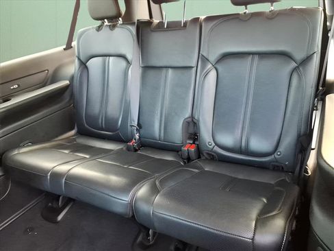 Used 2023 Jeep Wagoneer L Series III w/ Rear Seat Video Group 1 image 11