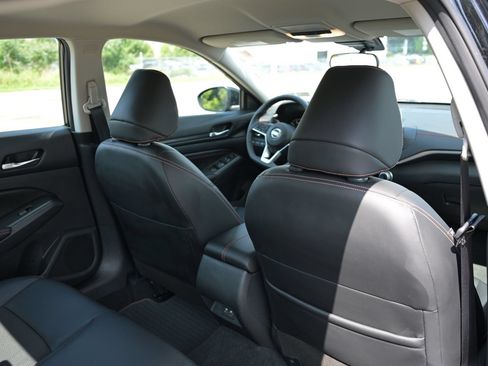 Used 2022 Nissan Altima 2.5 SR AWD/4WD image 37