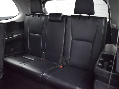 Used 2024 Toyota Grand Highlander AWD image 14