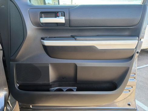 Used 2018 Toyota Tundra SR5 image 23