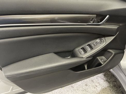 Used 2022 Honda Accord Sport image 13