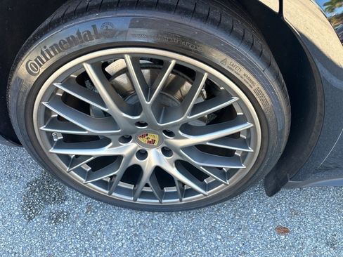 Used 2018 Porsche Panamera 4S image 21