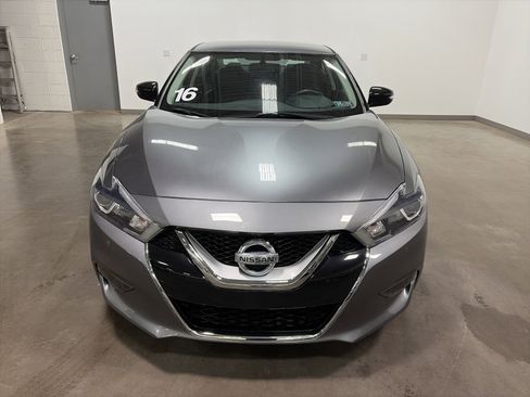 Used 2016 Nissan Maxima SR image 7