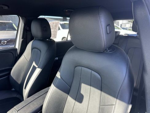 Used 2021 Mercedes-Benz GLB 250 image 19