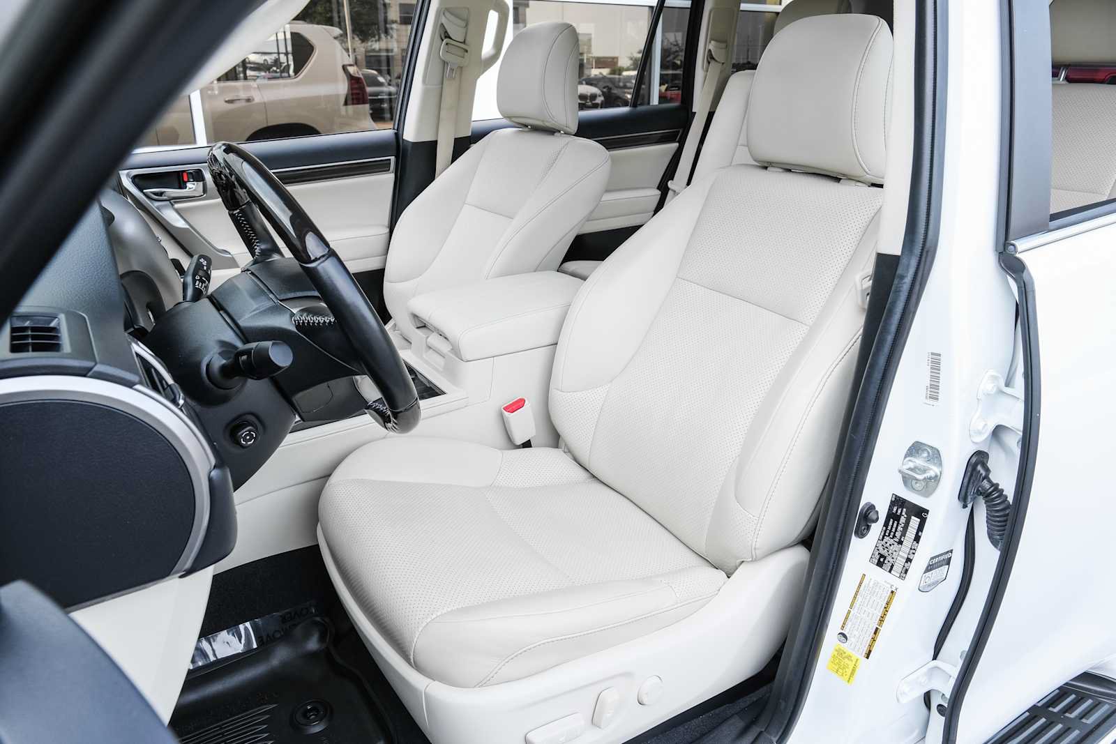 Used 2022 Lexus GX 460 Luxury w/ Sport Design Package AWD/4WD image 25