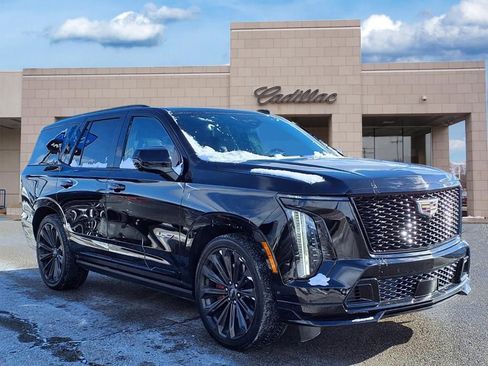 Used 2025 Cadillac Escalade V image 3