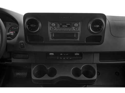 Used 2019 Mercedes-Benz Sprinter 2500 image 10