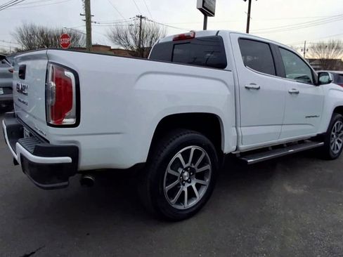 Certified 2021 GMC Canyon Denali image 2