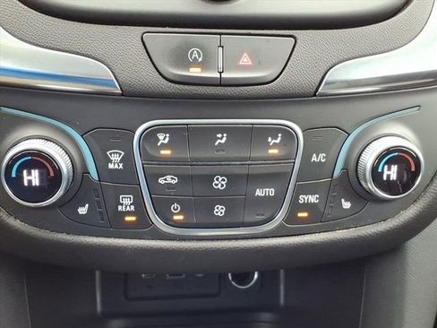 Used 2024 Chevrolet Equinox LT image 24