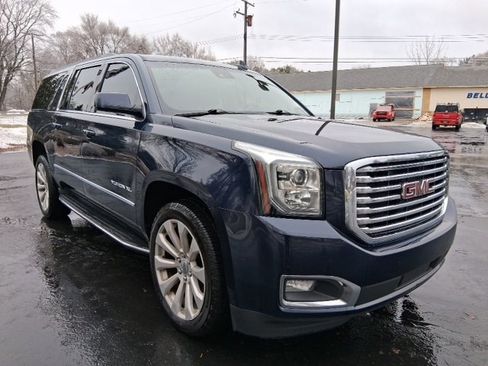 Used 2018 GMC Yukon XL SLT w/ Premium Edition image 7