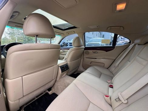 Used 2012 Lexus LS 460 AWD image 12