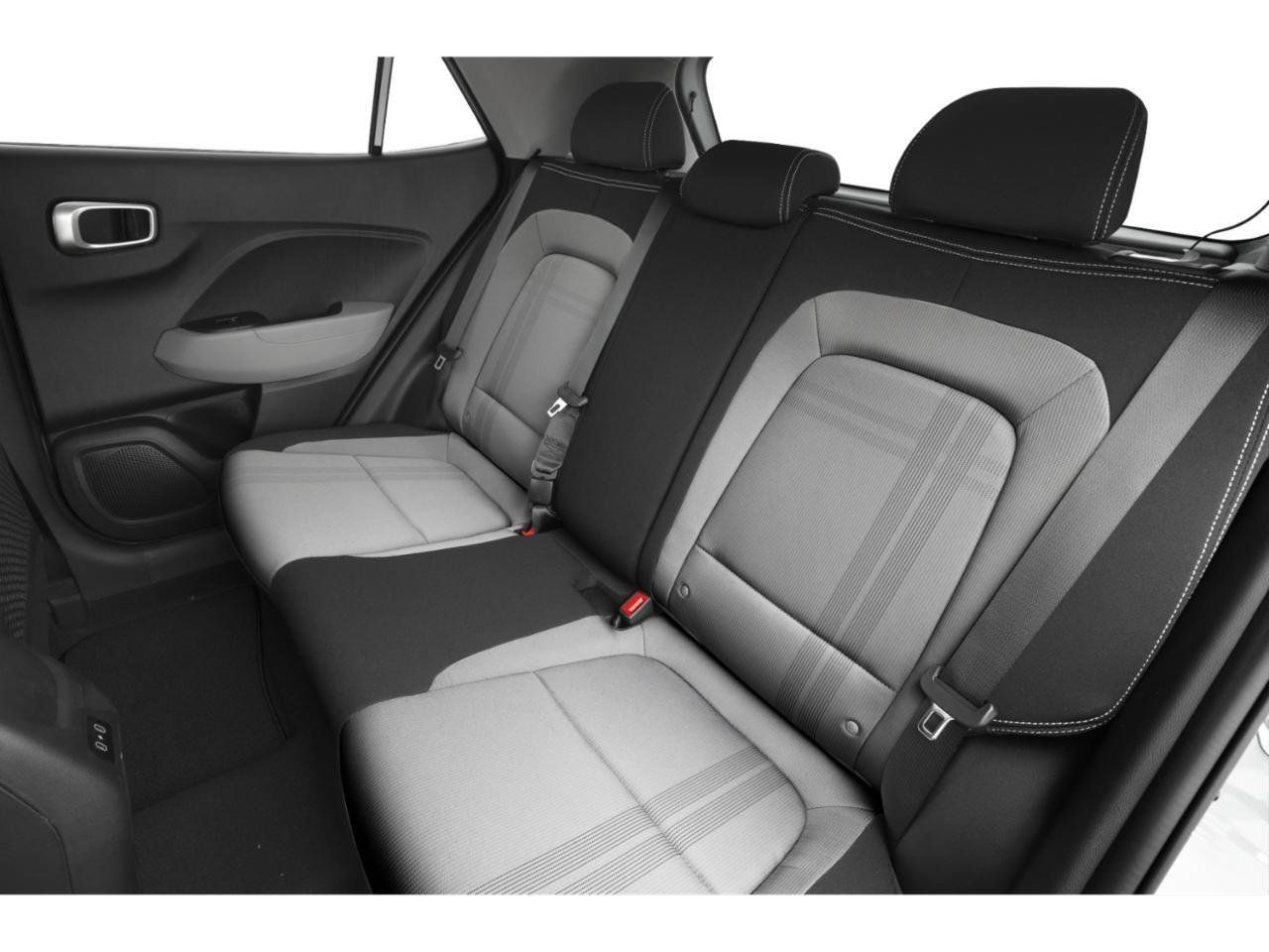 Used 2025 Hyundai Venue SEL FWD image 8