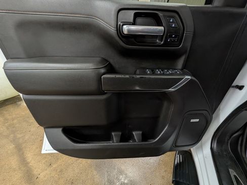 Used 2021 GMC Sierra 1500 AT4 w/ AT4 Premium Package AWD/4WD image 11