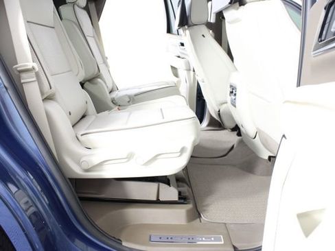 Used 2026 GMC Yukon Denali w/ Denali Reserve Package image 27