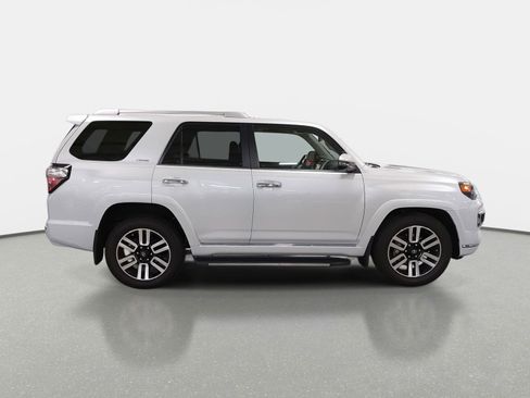 Used 2024 Toyota 4Runner Limited image 4
