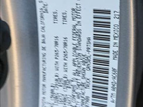 Used 2017 Toyota Tacoma TRD Off-Road image 22