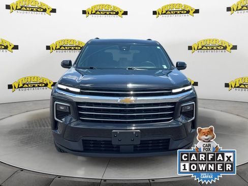 Used 2025 Chevrolet Traverse LT FWD image 9