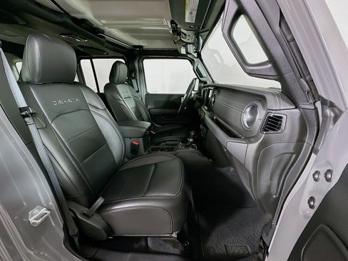 Used 2023 Jeep Wrangler Sahara w/ Cold Weather Group image 30
