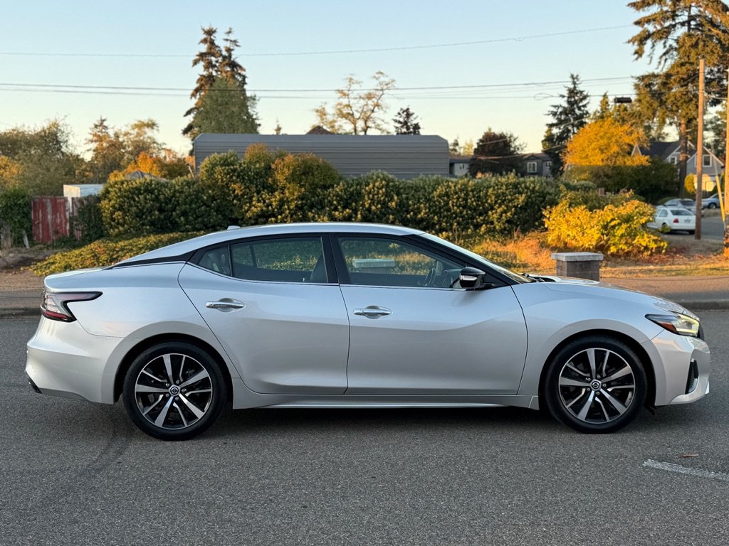 Used 2021 Nissan Maxima 3.5 SV w/ Floor Mat Group FWD image 4