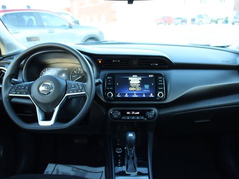 Certified 2021 Nissan Kicks SV image 15