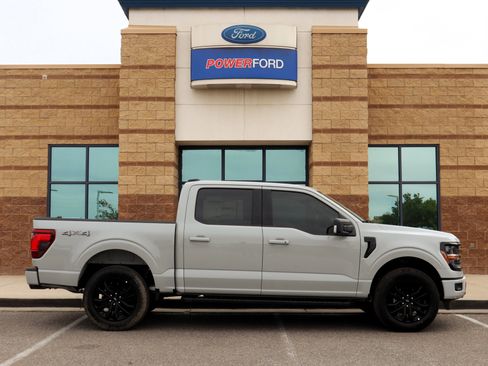 New 2026 Ford F150 XLT w/ Equipment Group 302A MID AWD/4WD image 5