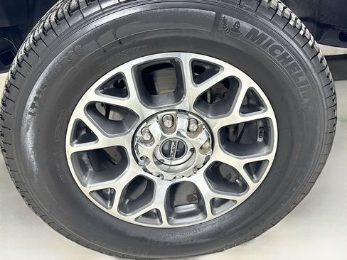 Used 2020 Ford F350 Lariat w/ FX4 Off-Road Package AWD/4WD image 37
