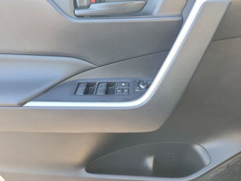 Used 2023 Toyota RAV4 LE image 15