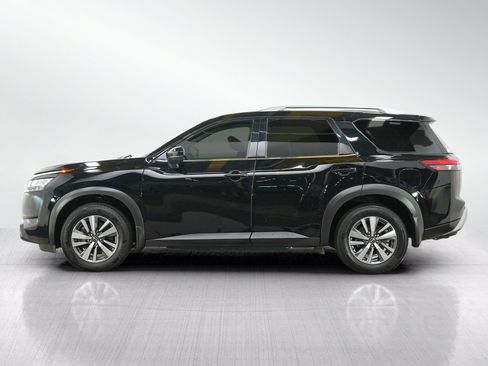 Used 2024 Nissan Pathfinder SL AWD/4WD image 2