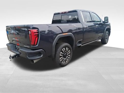 Used 2024 GMC Sierra 2500 Denali Ultimate w/ Max Trailering Package AWD/4WD image 4