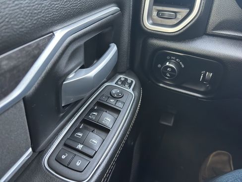 Used 2024 RAM 2500 Big Horn w/ Bed Utility Group image 26