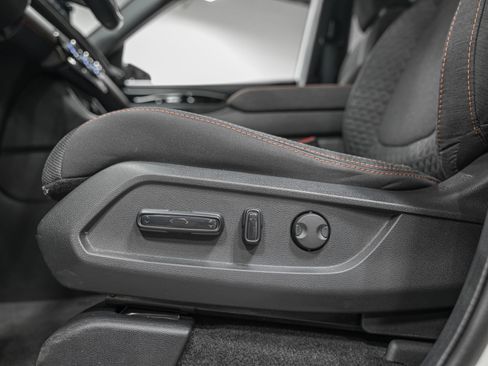 Used 2023 Honda Pilot Sport image 14