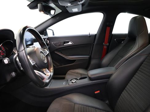 Used 2015 Mercedes-Benz CLA 250 4MATIC image 13