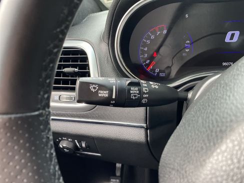 Used 2015 Jeep Grand Cherokee SRT w/ Luxury Group II AWD/4WD image 23