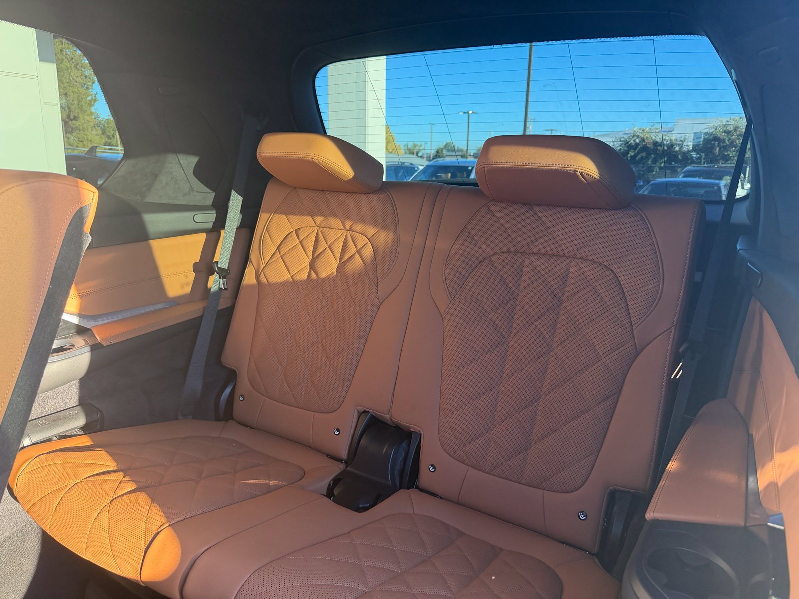 Used 2024 BMW X7 xDrive40i w/ M Sport Package AWD/4WD image 19