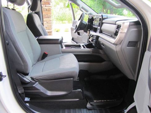 Used 2024 Ford F250 XLT w/ FX4 Off-Road Package AWD/4WD image 21