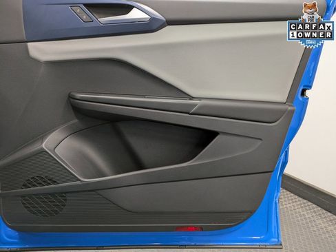 Used 2022 Volkswagen Taos SE image 28