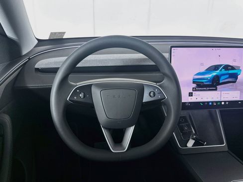 Used 2026 Tesla Model Y 2WD image 16