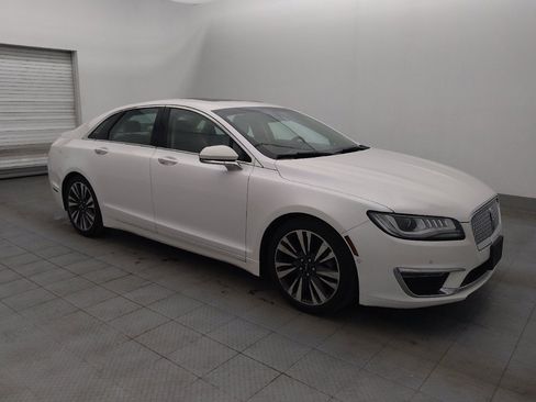 Used 2019 Lincoln MKZ Reserve FWD image 11