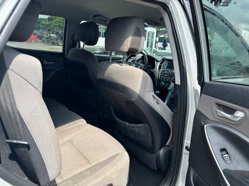 Used 2017 Hyundai Santa Fe Sport FWD image 15