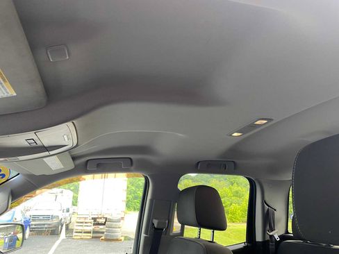 Used 2017 GMC Sierra 1500 SLE w/ SLE Value Package AWD/4WD image 23