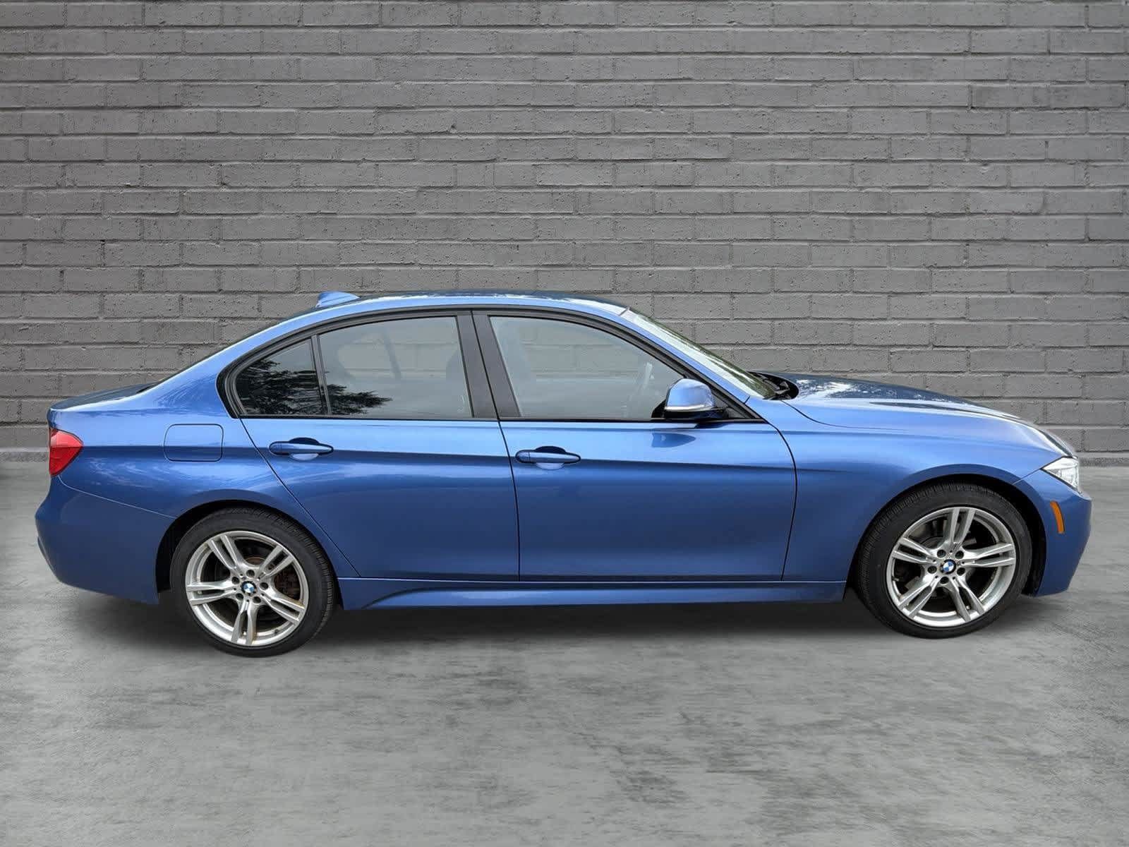 Used 2013 BMW 328i xDrive Sedan AWD/4WD image 13