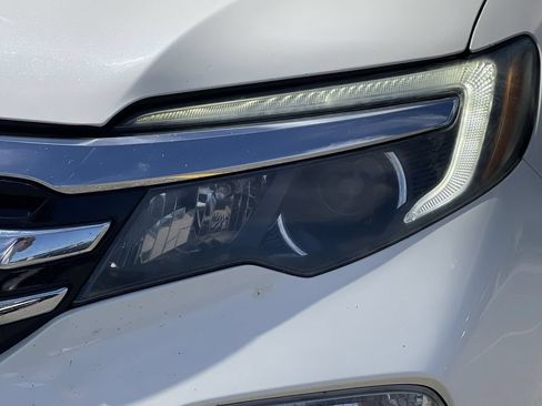 Used 2018 Honda Pilot Elite image 14