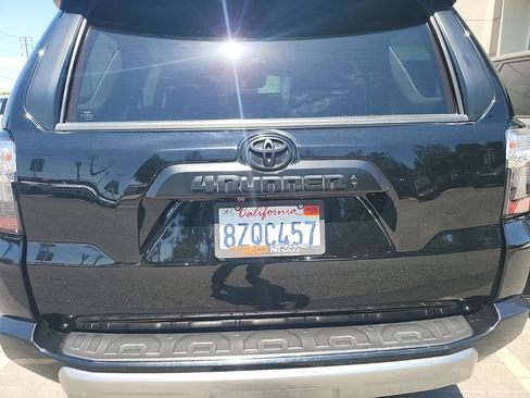Used 2022 Toyota 4Runner TRD Off-Road AWD/4WD image 5