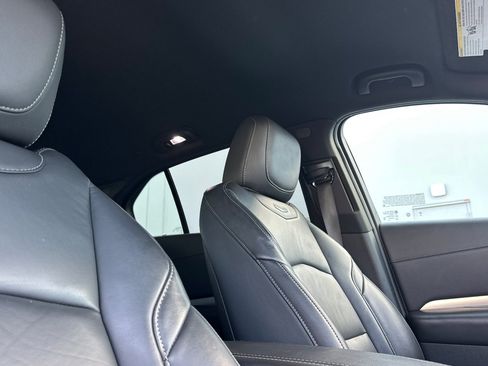 Certified 2023 Cadillac XT4 Premium Luxury image 17
