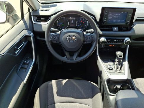 Used 2019 Toyota RAV4 XLE w/ Carpet Mat Package AWD/4WD image 13