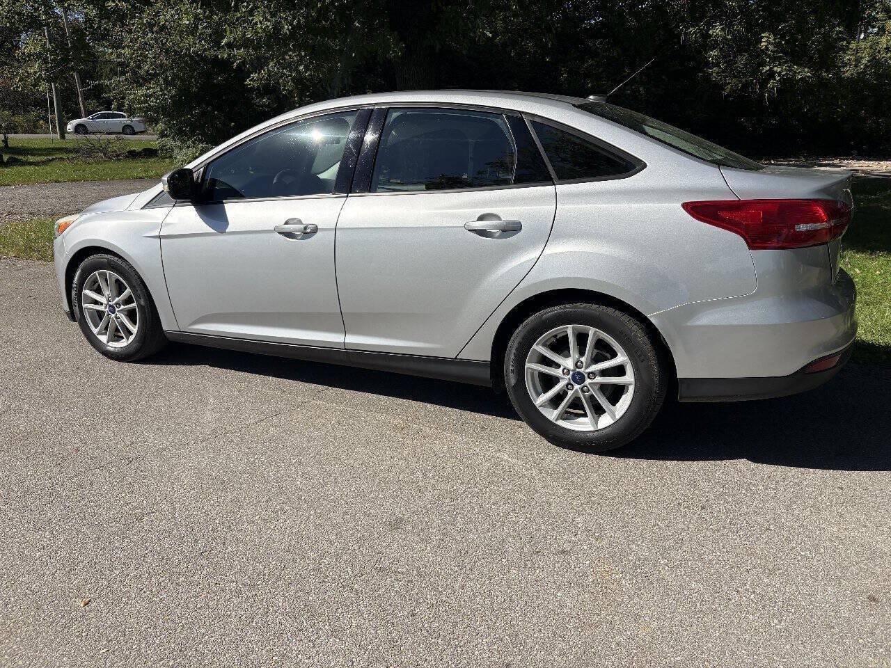 Used 2015 Ford Focus SE FWD image 6
